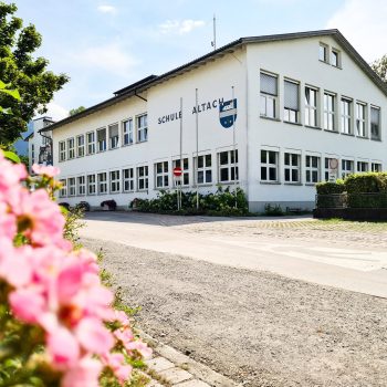 Gebäude Volksschule und Gemeindeamt